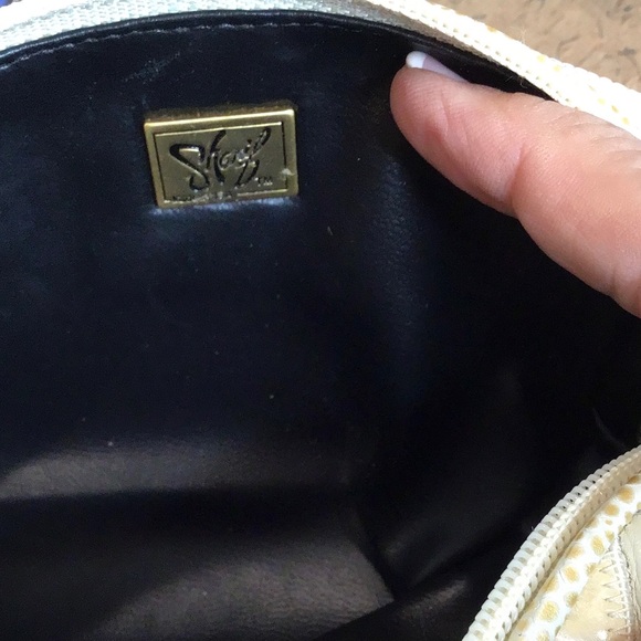 Sharif Zigzag Pattern Clutch - Picture 4 of 9